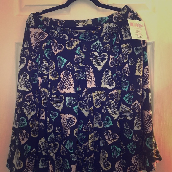 NWT Lularoe Madison Skirt with hearts! - Picture 2 of 3